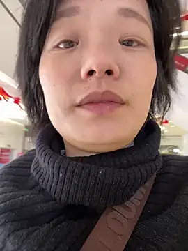 Snapshot of Bella0815 chatting on January 3, 2025, 6:44 am Bella0815 online show from January 3, 2025, 6:44 am