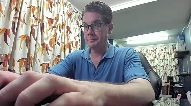 Snapshot of tilobinder chatting on February 1, 2025, 1:20 pm tilobinder online show from February 1, 2025, 1:20 pm