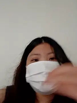 hello098712 online show from November 16, 2025, 9:14 am