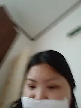 hello098712 online show from June 4, 2026, 9:47 am