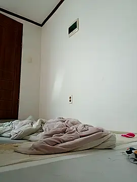 hello098712 online show from October 24, 2025, 9:30 am