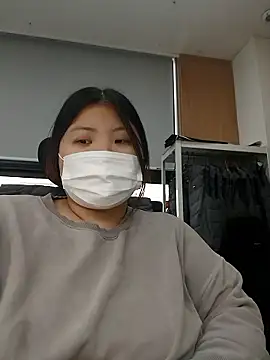 hello098712 online show from October 1, 2025, 3:22 am