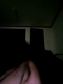 hello098712 online show from October 6, 2025, 10:21 pm