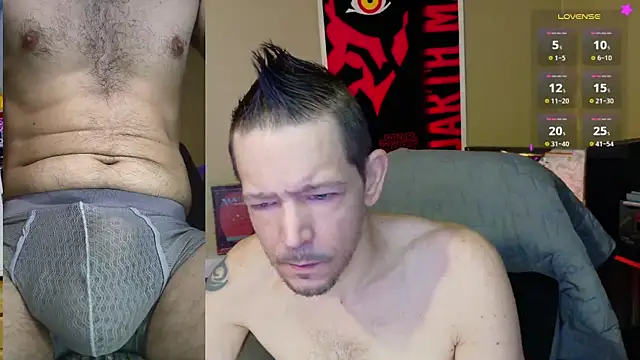 Snapshot of MasterForgedRayy chatting on January 29, 2025, 7:04 am MasterForgedRayy online show from January 29, 2025, 7:04 am