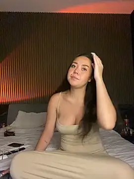 mayakitsune69 online show from November 8, 2025, 1:25 pm