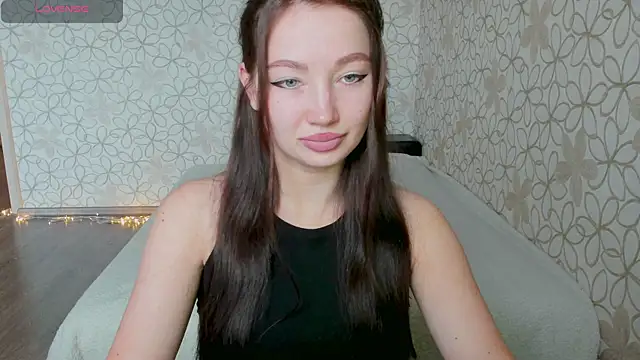 Snapshot of Lissa_Cristal chatting on May 31, 2026, 9:37 am Lissa Cristal online show from May 31, 2026, 9:37 am
