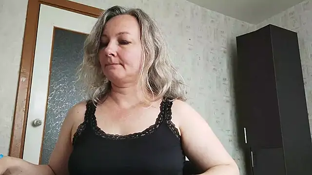 EdithManning online show from July 19, 2026, 6:22 am