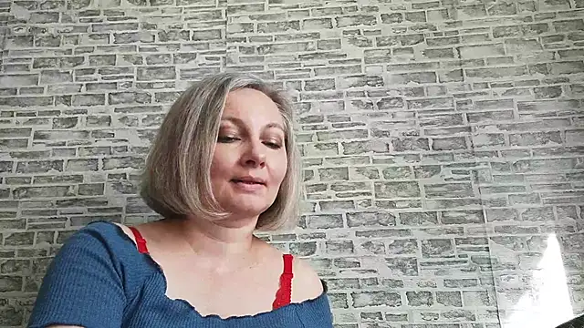 EdithManning online show from March 7, 2025, 9:40 am