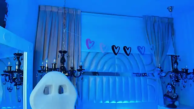 Snapshot of LianSux chatting on February 16, 2025, 4:09 am LianSux online show from February 16, 2025, 4:09 am