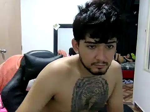 SeduxionDuo online show from November 11, 2025, 10:47 pm