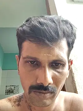 Snapshot of Tamildickxxx chatting on December 18, 2024, 8:31 am Tamildickxxx online show from December 18, 2024, 8:31 am