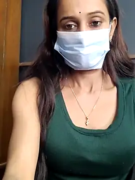 Oleevia online show from November 11, 2025, 9:26 am