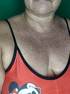 Kasandra Ho online show from October 28, 2025, 1:17 am