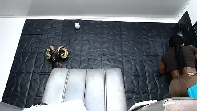 Hanna Fox 69 online show from April 27, 2026, 11:19 am