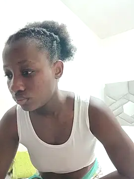 Snapshot of kharoll chatting on February 7, 2026, 10:18 pm kharoll online show from February 7, 2026, 10:18 pm