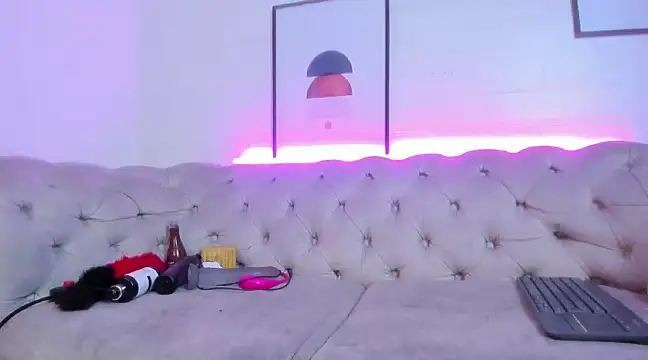 Aliiceyong online show from March 3, 2025, 11:56 pm