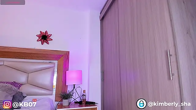 kimberly latin online show from April 8, 2026, 7:04 pm