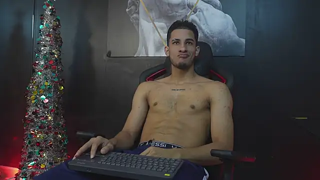 JakeMoxley online show from December 5, 2025, 1:32 pm