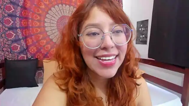 Snapshot of _Moon_Johnson chatting on December 21, 2025, 9:15 pm Moon Johnson online show from December 21, 2025, 9:15 pm