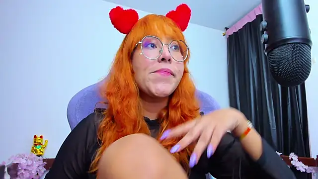 Snapshot of _Moon_Johnson chatting on February 7, 2026, 2:30 am Moon Johnson online show from February 7, 2026, 2:30 am