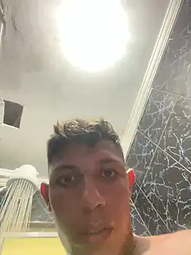 Snapshot of kauanzinhoofc chatting on January 2, 2025, 8:57 pm kauanzinhoofc online show from January 2, 2025, 8:57 pm