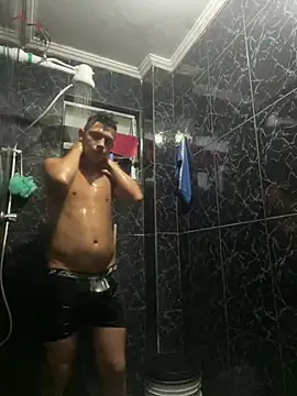 Snapshot of kauanzinhoofc chatting on January 6, 2025, 9:54 pm kauanzinhoofc online show from January 6, 2025, 9:54 pm