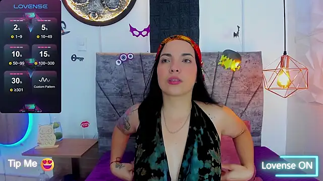 tatiana sc online show from October 9, 2025, 9:04 pm