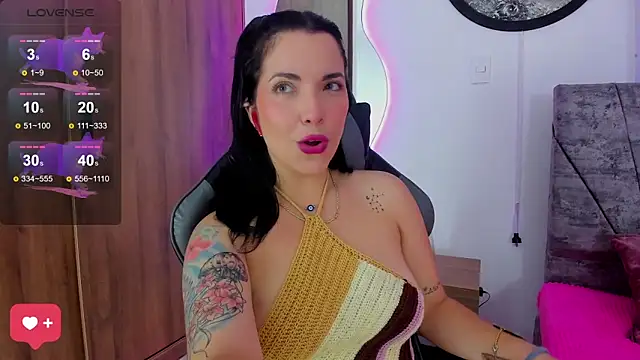 tatiana sc online show from September 11, 2025, 1:33 pm