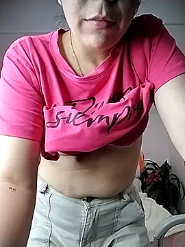 Lucianaferro  online show from October 30, 2025, 8:01 am