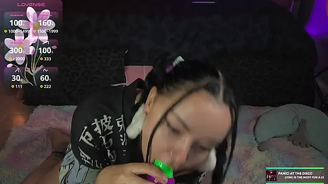 kellycakemeow online show from November 17, 2025, 5:00 am