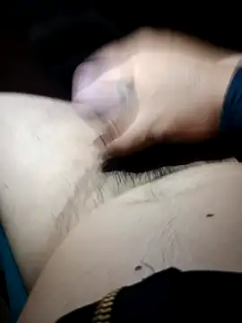 Edipaca online show from December 17, 2025, 3:11 am