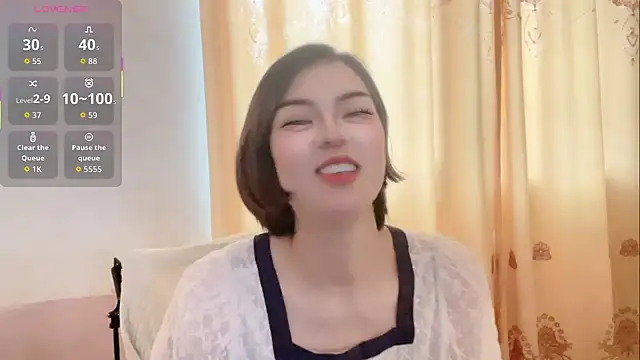 Linda-LL online show from May 20, 2026, 5:48 am