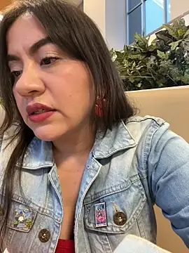 Iam  Cristal online show from May 22, 2026, 10:52 pm