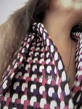 Iam  Cristal online show from October 29, 2025, 9:03 pm