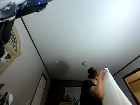 IvanaPlenty online show from October 17, 2025, 3:54 am