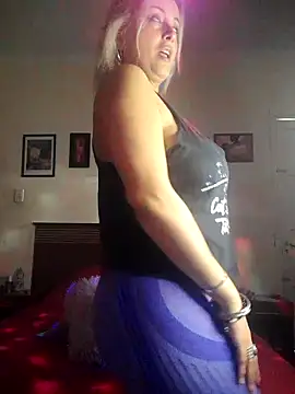 DesireSatler online show from September 14, 2025, 9:37 pm