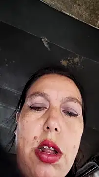 Natasha olg online show from November 13, 2025, 2:43 pm