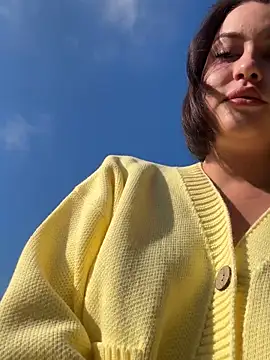 KikiWatson online show from November 2, 2025, 7:02 am