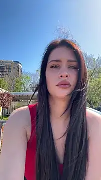 Snapshot of KikiWatson chatting on April 16, 2026, 7:42 am KikiWatson online show from April 16, 2026, 7:42 am