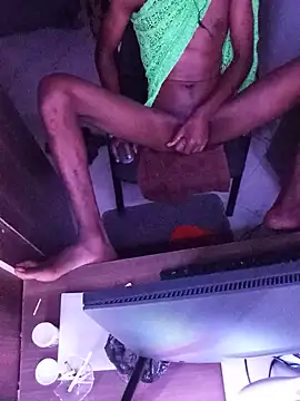 Frescoooool online show from June 18, 2026, 9:42 pm