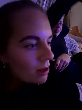 Millie-Miles online show from January 18, 2026, 2:26 am