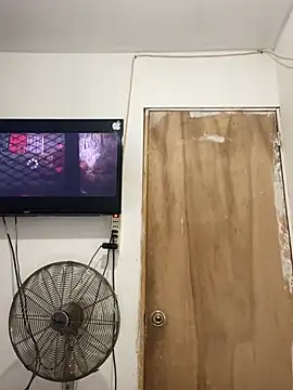 LatinBoysxxx online show from January 23, 2025, 7:40 pm