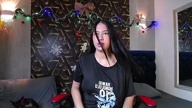 Snapshot of hera_divine chatting on December 18, 2025, 8:56 pm hera divine online show from December 18, 2025, 8:56 pm