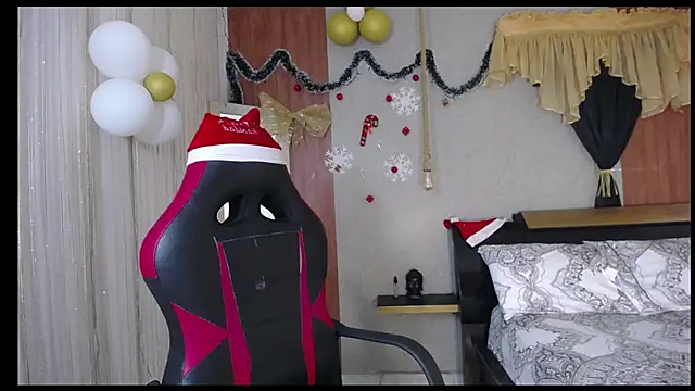 Snapshot of hera_divine chatting on December 19, 2025, 8:55 pm hera divine online show from December 19, 2025, 8:55 pm