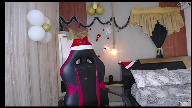 Snapshot of hera_divine chatting on December 20, 2025, 6:22 pm hera divine online show from December 20, 2025, 6:22 pm