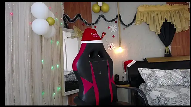 Snapshot of hera_divine chatting on December 22, 2025, 7:58 pm hera divine online show from December 22, 2025, 7:58 pm