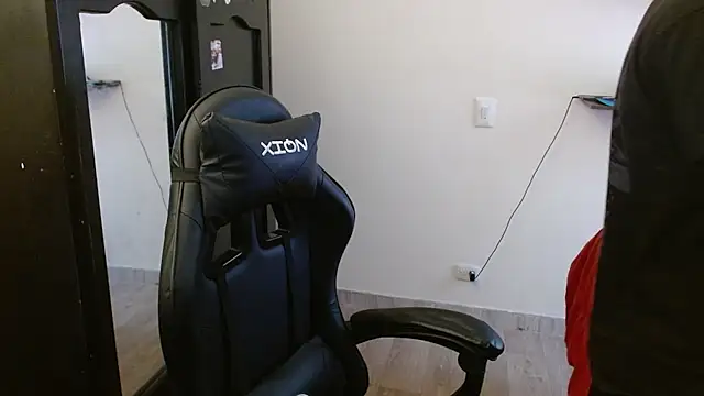 kv   xxx  online show from November 14, 2025, 3:26 pm