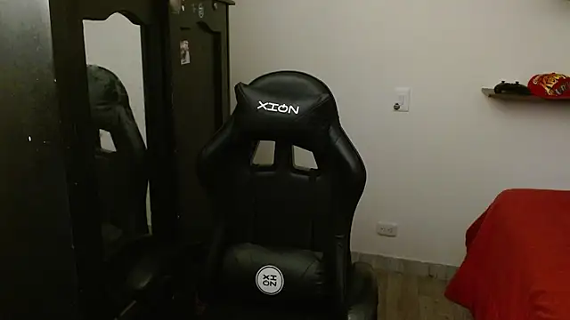 kv   xxx  online show from November 30, 2025, 10:21 pm