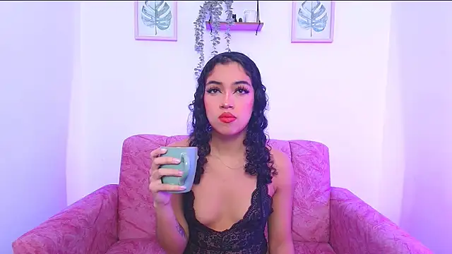 Sara Jhonson online show from January 5, 2025, 10:50 pm