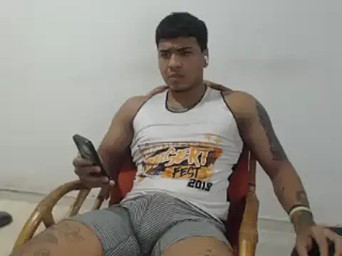 Snapshot of camiloacosta321 chatting on January 6, 2025, 8:14 am camiloacosta321 online show from January 6, 2025, 8:14 am